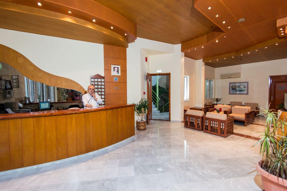 Daisy Hotel Apartments Rethymno Exterior foto