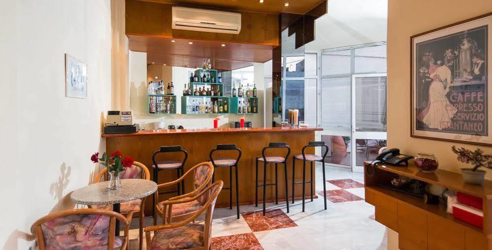 Daisy Hotel Apartments Rethymno Exterior foto